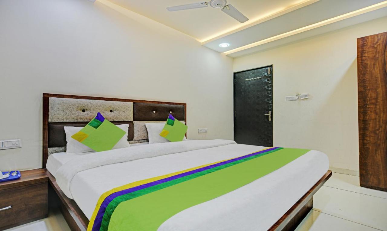 Hotel Treebo Jayshree Palace C21 Business Park Indore