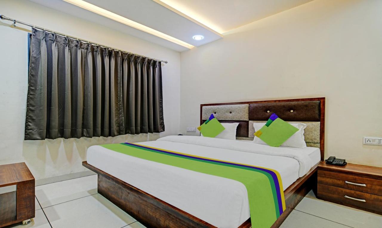 Hotel Treebo Jayshree Palace C21 Business Park Indore