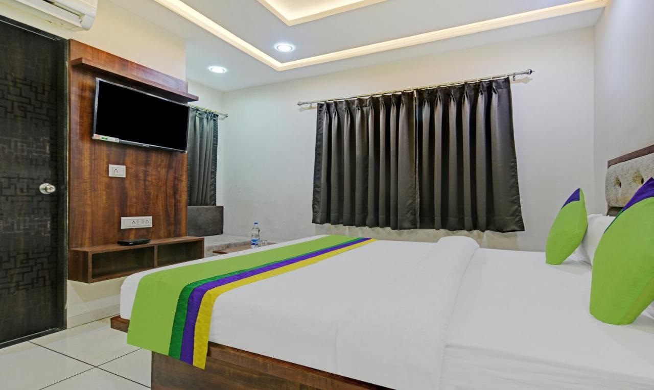 Treebo Jayshree Palace C21 Business Park 3*